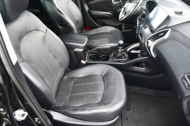 Hyundai ix35 1, 6benz Skóry, Navi.Kam.Przód Tył.Tempomat.Podg.Fot.Przód i T. zdjęcie 19