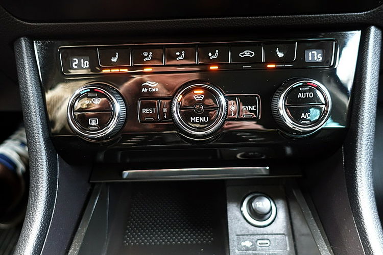 Skoda Superb STYLE+Automat+Led Gwarancja FABRYCZNA do 2027r 1wł Kraj Bezwypadkowy 4x2 zdjęcie 20