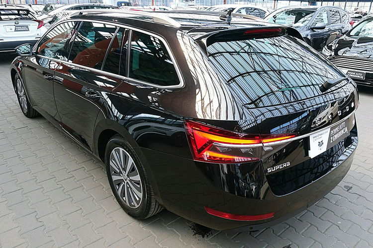 Skoda Superb STYLE+Automat+Led Gwarancja FABRYCZNA do 2027r 1wł Kraj Bezwypadkowy 4x2 zdjęcie 65