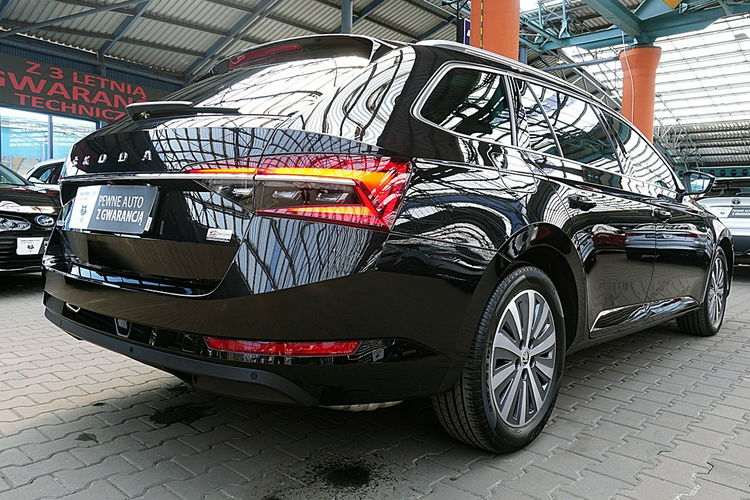 Skoda Superb STYLE+Automat+Led Gwarancja FABRYCZNA do 2027r 1wł Kraj Bezwypadkowy 4x2 zdjęcie 6