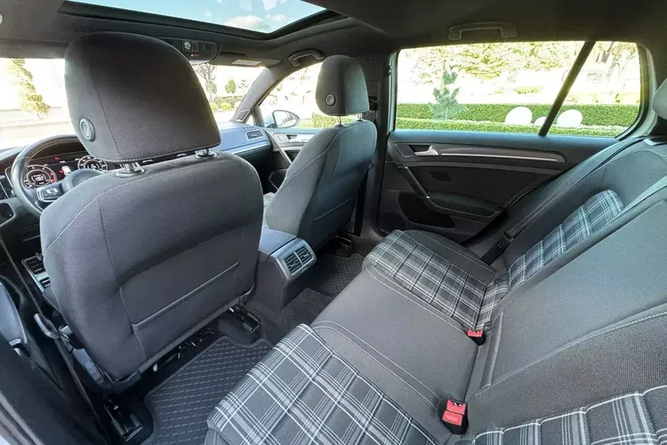 Volkswagen golf zdjęcie 38