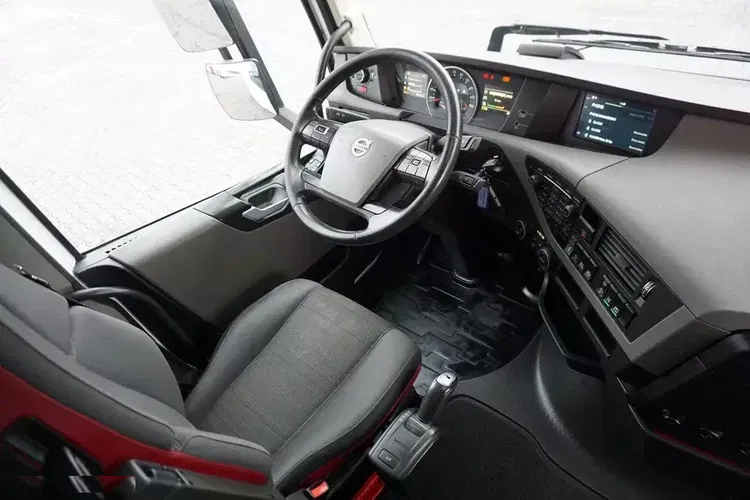 Volvo FH / 460 / EURO 6 / ACC / NISKI zdjęcie 13