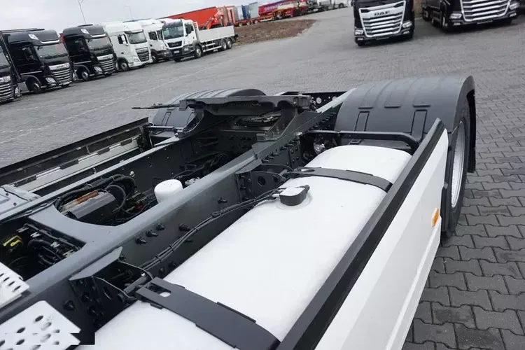 Volvo FH / 460 / EURO 6 / ACC / NISKI zdjęcie 24