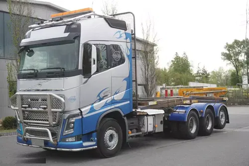 Mercedes FH16 750 8x4 / 750 KM / Ładowność 21.8 t / zabudowa z kłonicami