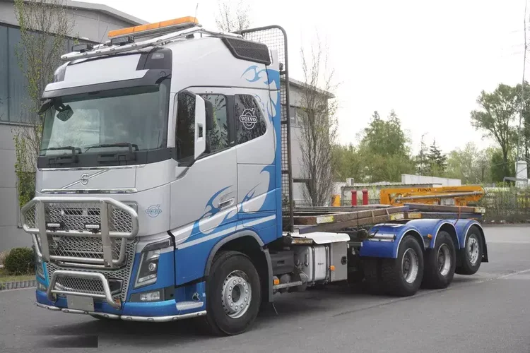 Mercedes FH16 750 8x4 / 750 KM / Ładowność 21.8 t / zabudowa z kłonicami zdjęcie 1