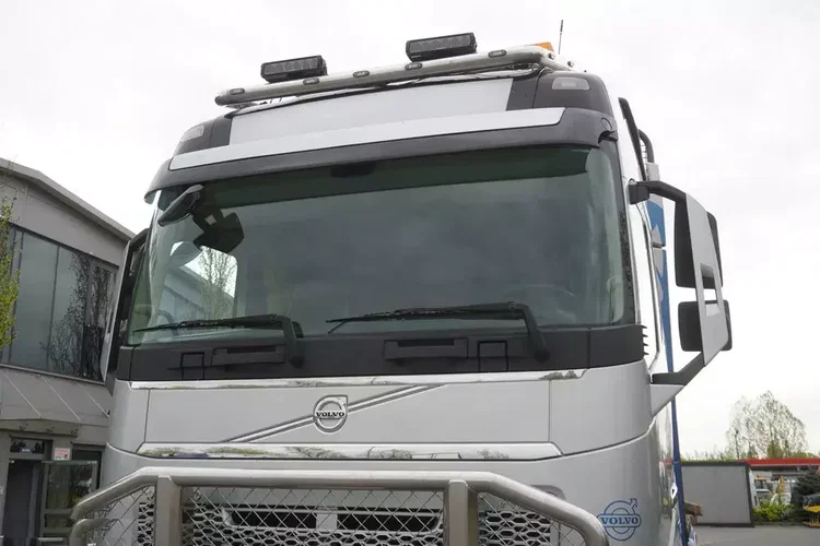 Mercedes FH16 750 8x4 / 750 KM / Ładowność 21.8 t / zabudowa z kłonicami zdjęcie 10