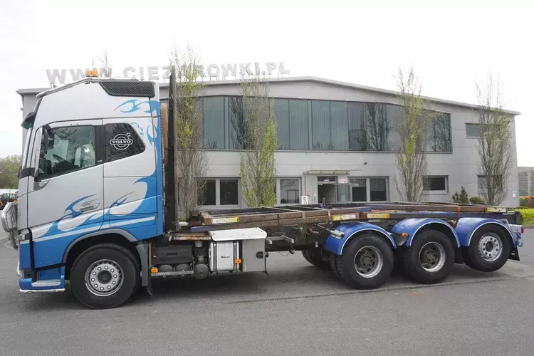 Mercedes FH16 750 8x4 / 750 KM / Ładowność 21.8 t / zabudowa z kłonicami zdjęcie 2