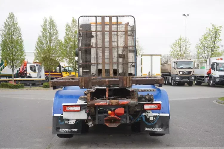 Mercedes FH16 750 8x4 / 750 KM / Ładowność 21.8 t / zabudowa z kłonicami zdjęcie 4