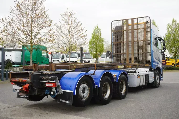 Mercedes FH16 750 8x4 / 750 KM / Ładowność 21.8 t / zabudowa z kłonicami zdjęcie 5