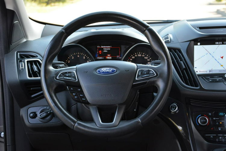 Ford Kuga Titanium 4WD Panorama Skóry Ledy Navi Kamera Panorama El.Klapa ASO zdjęcie 26