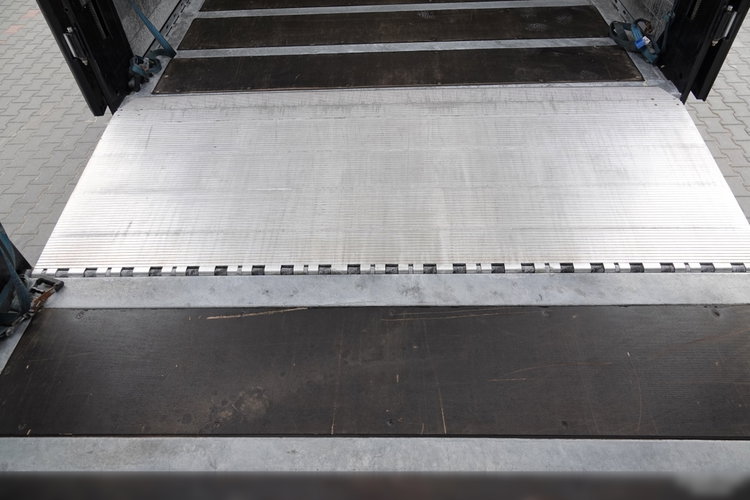 Volvo FH 500 / I-SAVE / XL / ZESTAW TANDEM PRZEJAZDOWY 120 M3 / 2023 / I-PARK COOL / ZAWIESIE DOKI DO WÓZKA / PO ZŁOTYM KONTRAKCIE SERWISOWYM zdjęcie 27