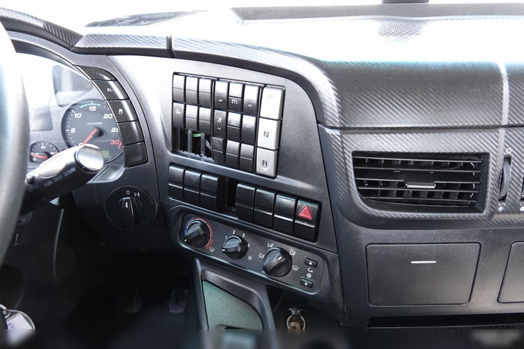 Iveco / STRALIS 310 / SKRZYNIOWY- 8 M / 4x2 / EURO 6 zdjęcie 29