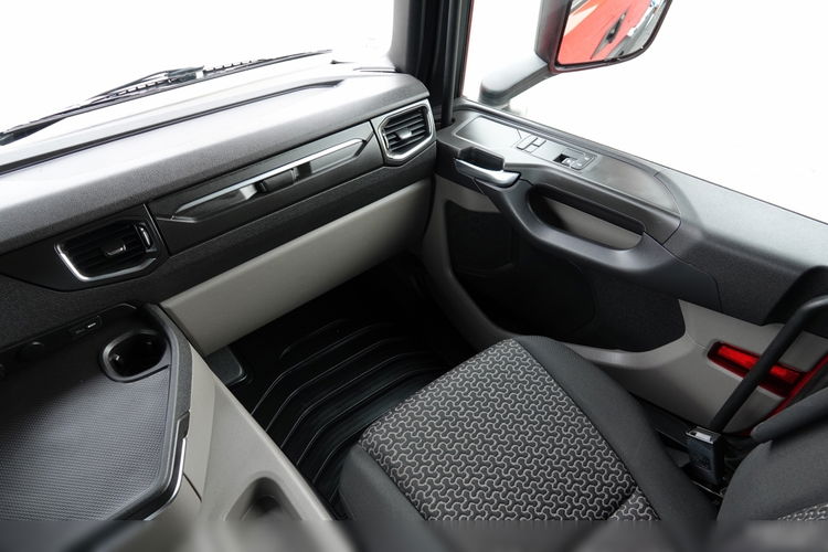 Scania G 450 / RETARDER / HYDRAULIKA / CAŁA NA PODUSZKACH / OPTICRUISE + SPRZĘGŁO / SPROWADZONA / NISKA KABINA / PO KONTRAKCIE SERWISOWYM zdjęcie 34