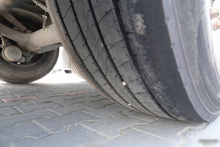 STAS WYWROTKA 43 m3  / ALUMINIOWA / OŚ PODNOSZONA  /  ALUFELGI   zdjęcie 18