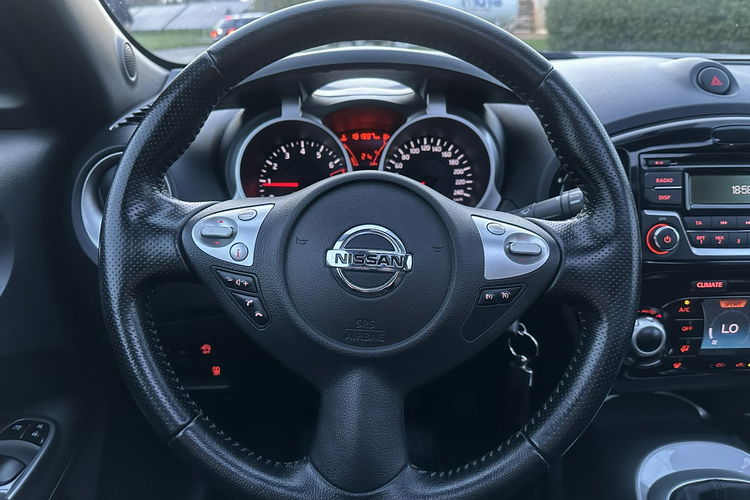 Nissan Juke 2015 1.2 benzyna 115km bezwypadkowy panorama xenon 2 komplety alu zdjęcie 25