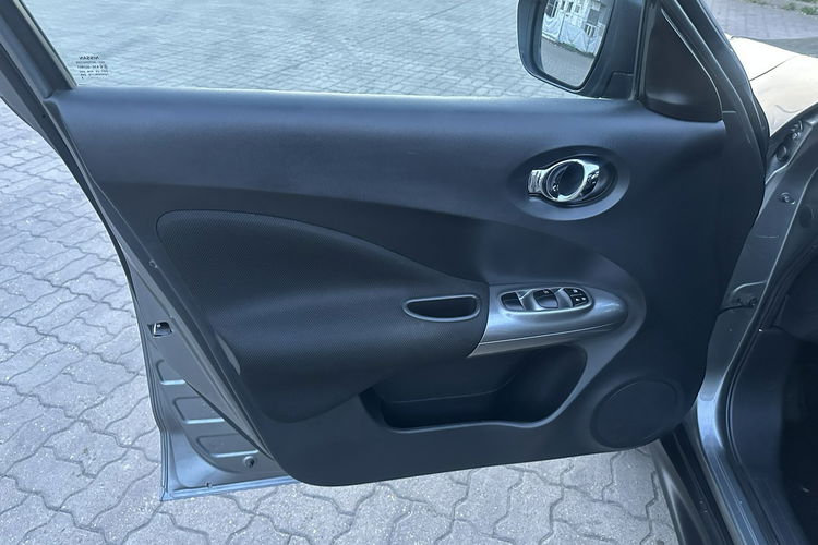 Nissan Juke 2015 1.2 benzyna 115km bezwypadkowy panorama xenon 2 komplety alu zdjęcie 9