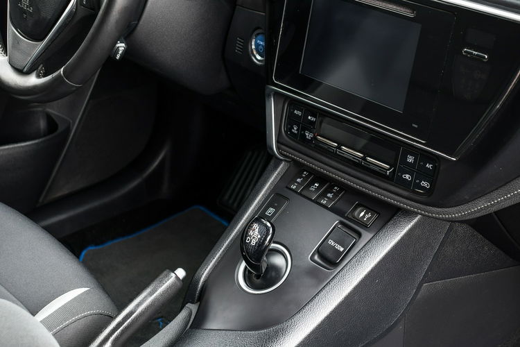 Toyota Auris 1.8_Hybryda_99KM_141 tyś. km zdjęcie 14