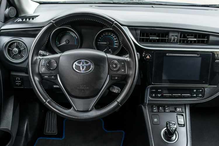 Toyota Auris 1.8_Hybryda_99KM_141 tyś. km zdjęcie 18