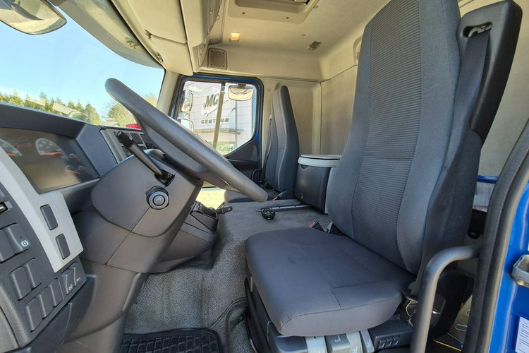 FL 290 Volvo FL 290/ CHŁODNIA IZOTERMA/FRIGOBLOCK/ 3 KOMORY/ / NISKIE KM zdjęcie 23