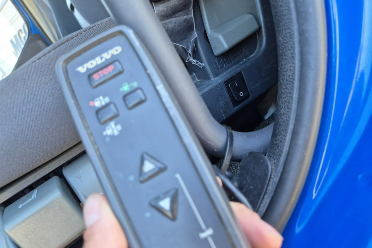 FL 290 Volvo FL 290/ CHŁODNIA IZOTERMA/FRIGOBLOCK/ 3 KOMORY/ / NISKIE KM zdjęcie 24