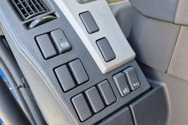 FL 290 Volvo FL 290/ CHŁODNIA IZOTERMA/FRIGOBLOCK/ 3 KOMORY/ / NISKIE KM zdjęcie 25