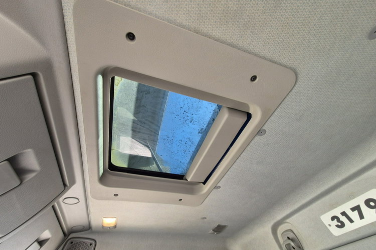 FL 290 Volvo FL 290/ CHŁODNIA IZOTERMA/FRIGOBLOCK/ 3 KOMORY/ / NISKIE KM zdjęcie 32