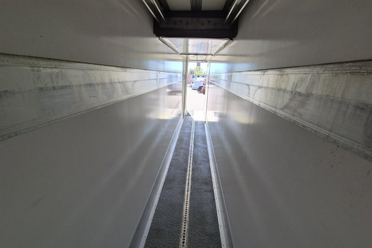 FL 290 Volvo FL 290/ CHŁODNIA IZOTERMA/FRIGOBLOCK/ 3 KOMORY/ / NISKIE KM zdjęcie 40