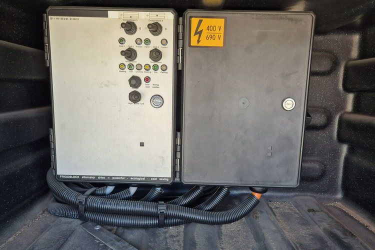 FL 290 Volvo FL 290/ CHŁODNIA IZOTERMA/FRIGOBLOCK/ 3 KOMORY/ / NISKIE KM zdjęcie 51