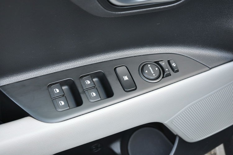 Kia Stonic 1.2B Manual5-G Podgrz.Kier. Kamera Automat Klimat. Salon PL 1wł Gwar. zdjęcie 11