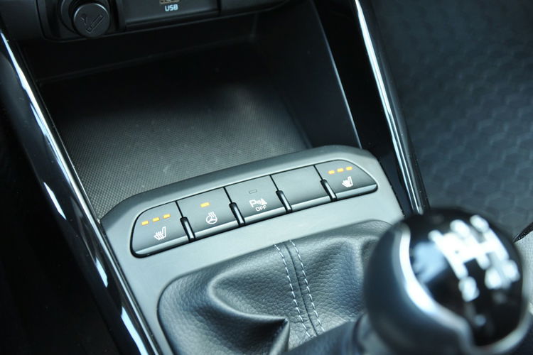 Kia Stonic 1.2B Manual5-G Podgrz.Kier. Kamera Automat Klimat. Salon PL 1wł Gwar. zdjęcie 18