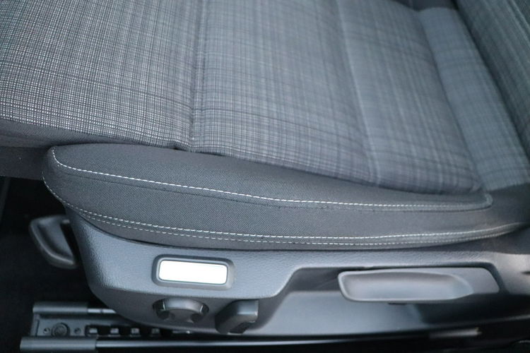 Volkswagen Passat krajowy, 1-właściciel, fa VAT, AUTOMAT zdjęcie 20