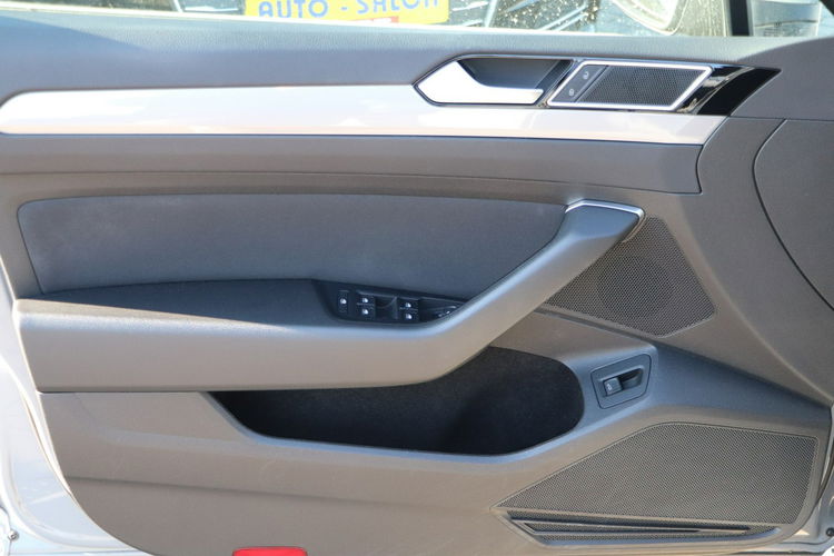 Volkswagen Passat krajowy, 1-właściciel, fa VAT, AUTOMAT zdjęcie 6