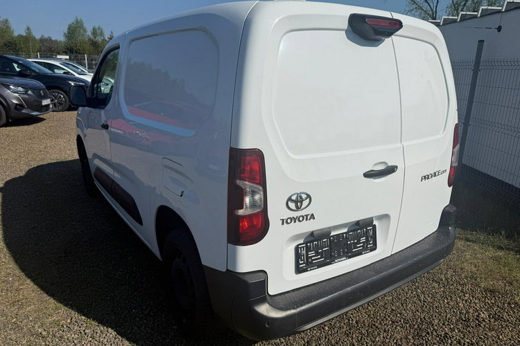 Toyota Proace City navi,  klima,  70tys.km zdjęcie 11