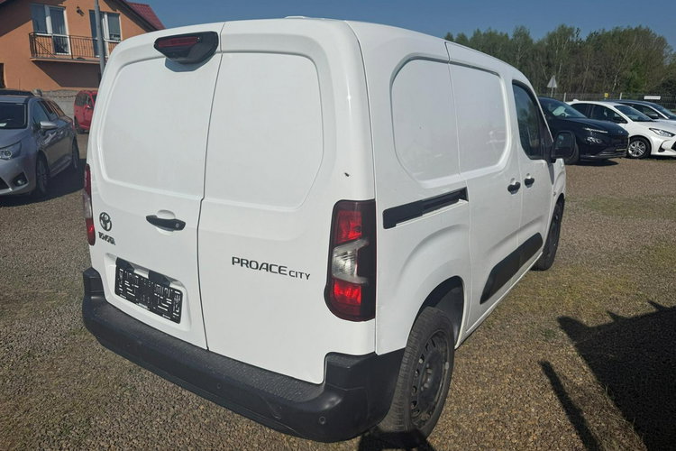 Toyota Proace City navi,  klima,  70tys.km zdjęcie 3