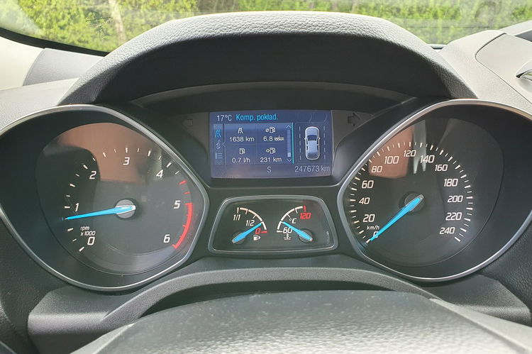 Ford Kuga 2.0 TDCi 163KM # 4x4 # Titanium # Bogate Wyposażenie # Super Stan zdjęcie 17