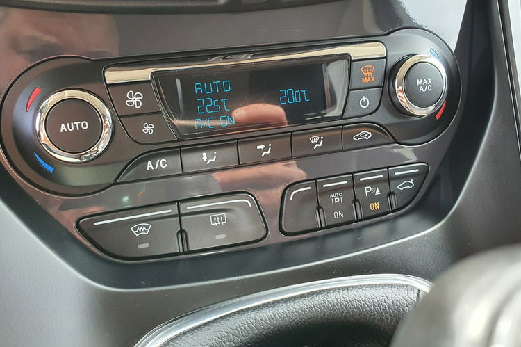Ford Kuga 2.0 TDCi 163KM # 4x4 # Titanium # Bogate Wyposażenie # Super Stan zdjęcie 23
