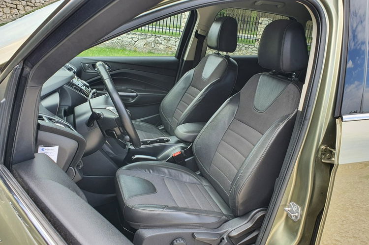Ford Kuga 2.0 TDCi 163KM # 4x4 # Titanium # Bogate Wyposażenie # Super Stan zdjęcie 6