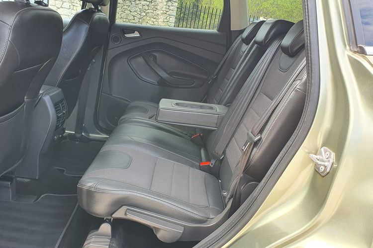 Ford Kuga 2.0 TDCi 163KM # 4x4 # Titanium # Bogate Wyposażenie # Super Stan zdjęcie 8