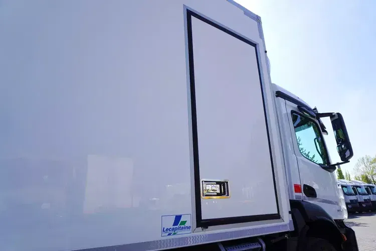 Mercedes Actros 1824 MP5 / DMC 18t / 8 t ładowności / 100 tys. km / 2022 / 19 EPAL zdjęcie 14
