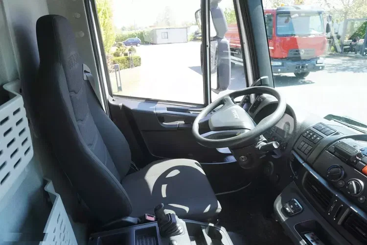 Iveco Eurocargo 100-190 4x2 E6 / Chłodnia / Dhollandia 1, 5 t zdjęcie 28