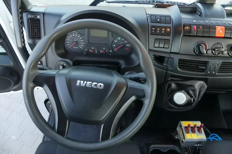 Iveco EUROCARGO 120E-220 / HAKOWIEC / EURO 6 / NISKI PRZEBIEG / MANUAL / zdjęcie 50