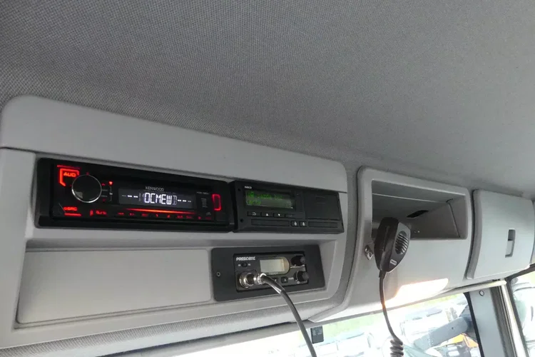 Iveco EUROCARGO 120E-220 / HAKOWIEC / EURO 6 / NISKI PRZEBIEG / MANUAL / zdjęcie 55