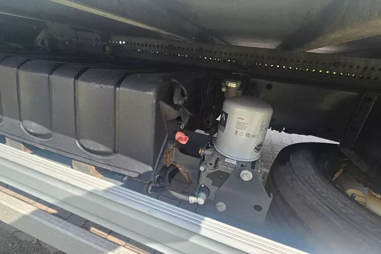 Renault D16 zdjęcie 19