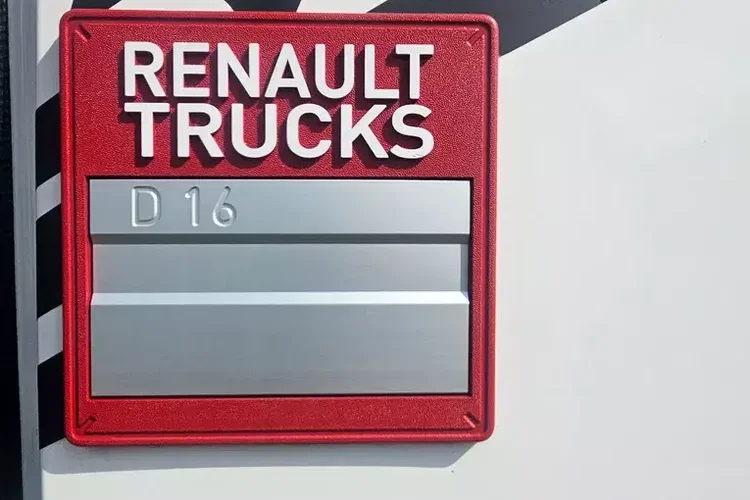 Renault D16 zdjęcie 20