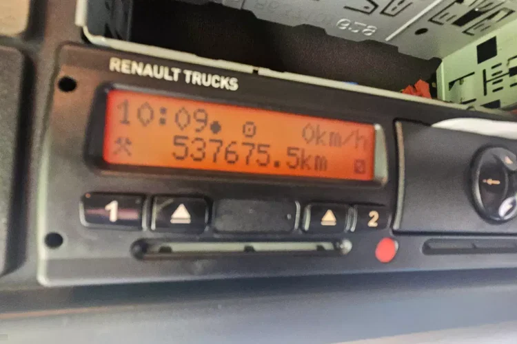 Renault D16 zdjęcie 27