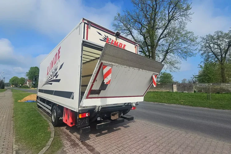 Renault D16 zdjęcie 9