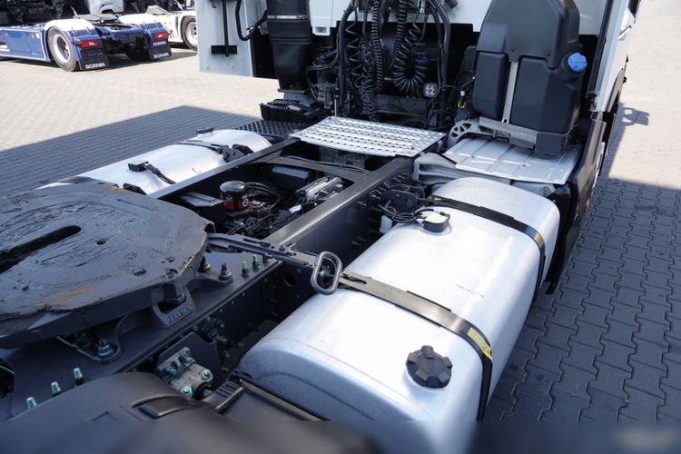 Renault / T 520 /  13 L / MEGA / LOW DECK /  RETARDER / KLIMA POSTOJOWA / PO KONTRAKCIE SERWISOWYM zdjęcie 17