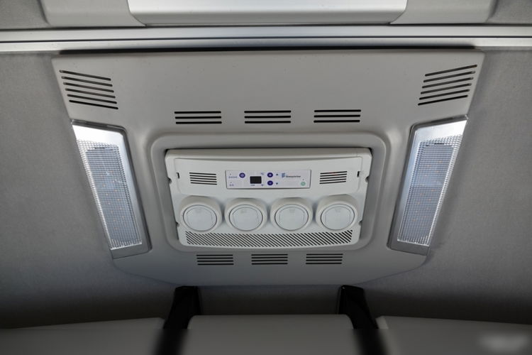 Renault / T 520 /  13 L / MEGA / LOW DECK /  RETARDER / KLIMA POSTOJOWA / PO KONTRAKCIE SERWISOWYM zdjęcie 37