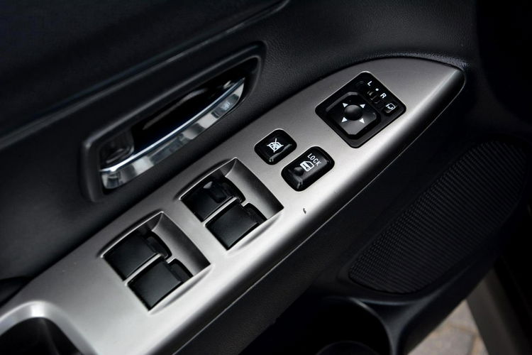 Mitsubishi ASX Lift Radar Skóry bi-Xenon Duża Navi Kamera Ledy Alu 18" zdjęcie 30