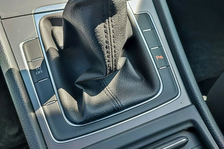 Volkswagen Golf Oryginał lakier + pełny serwis zdjęcie 11